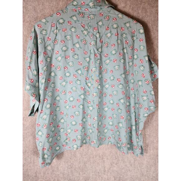 HOT TOPIC Green Frog & Mushroom Boxy Button Up Waist Length Crop Top SZ M - Picture 2 of 7